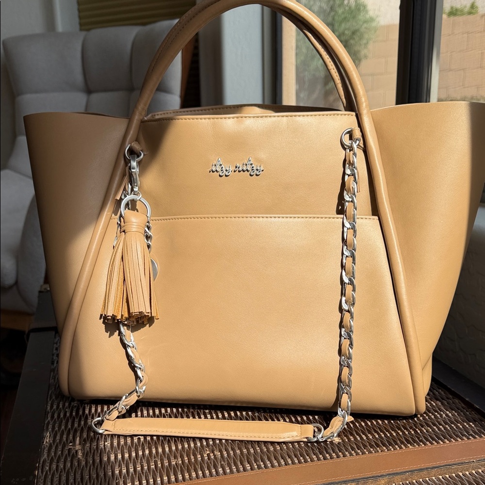 Itzy Ritzy Boss Tote Diaper Bag